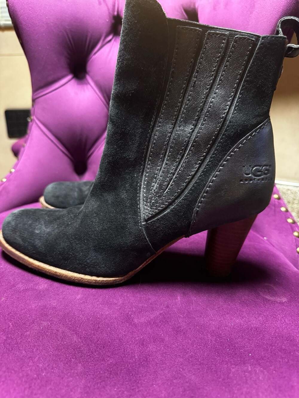 UGG Australia Olivya Black Suede & Leather Heeled Ankle Booties 5597 - Size 8.5